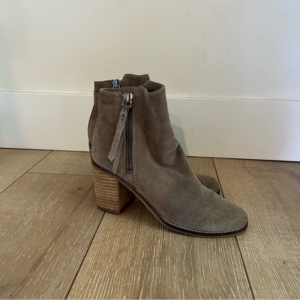 Women's Dolce Vita Taupe Suede Ankle Boots